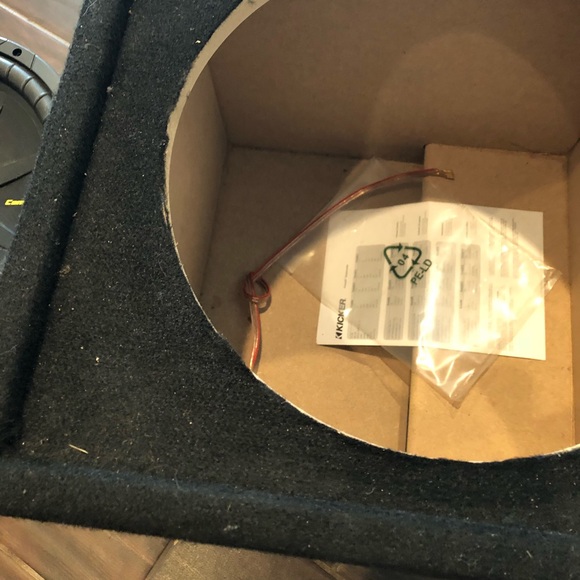 Kicker 12” Comp S. Sub & New Ported Box - Picture 3 of 4